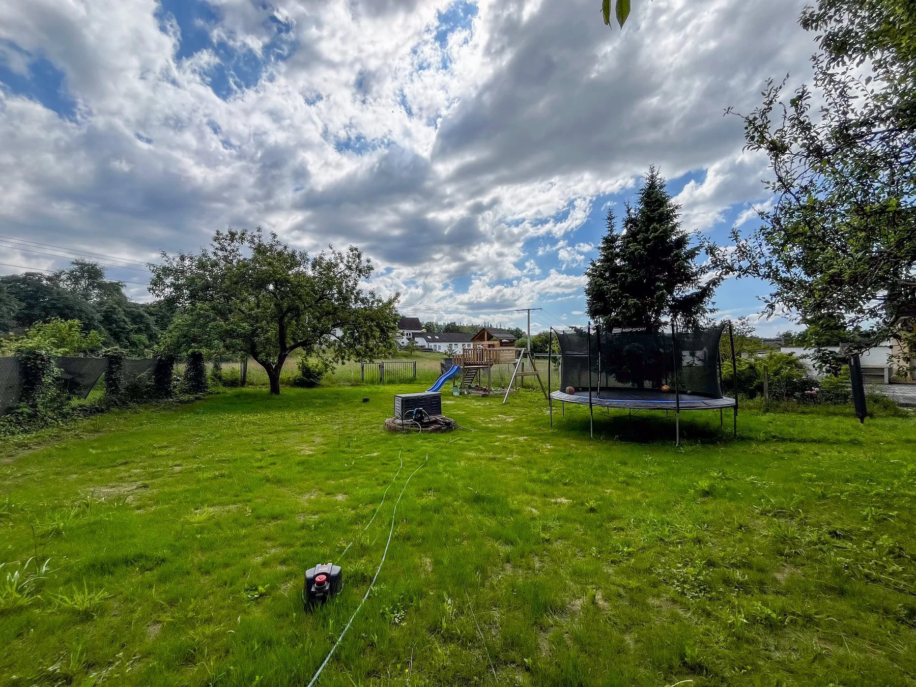Familienfreundlicher Garten der FeWo Wernher